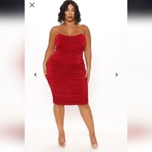 Midi ruched wine dress